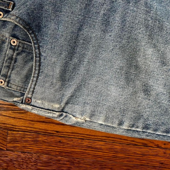 Beautiful Levi's 560 light wash loose tapered leg - Picture 6 of 8